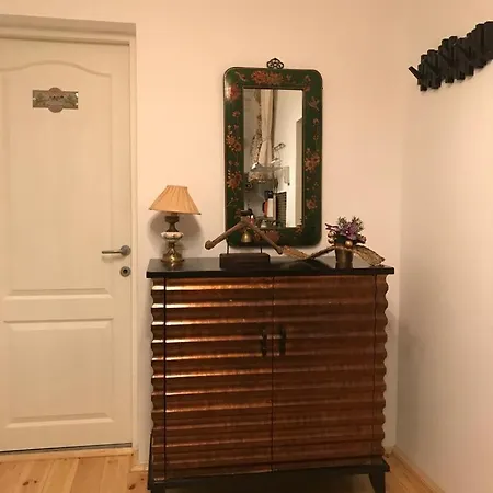 Apartment Versus Art Brasov