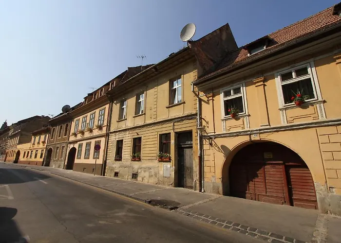 Appartamento Versus Art *