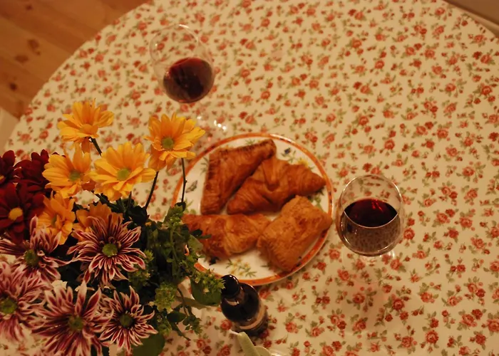 Apartment Versus Art