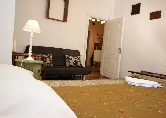 Appartamento Versus Art *