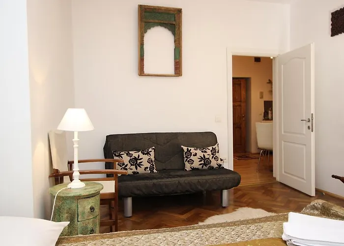 Versus Art Apartment *