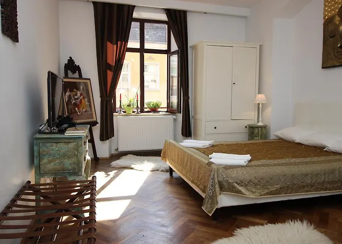 Versus Art Apartment *